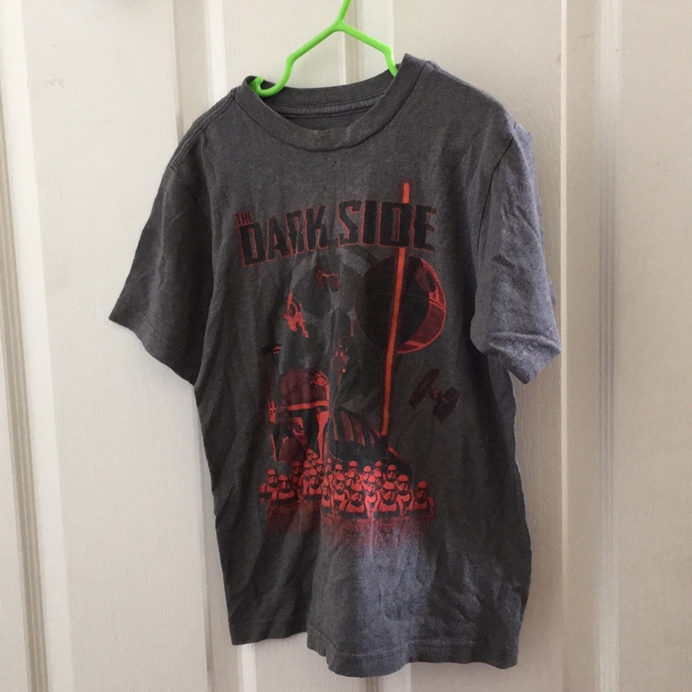 FINAL MARKDOWN Disney the dark side tee small